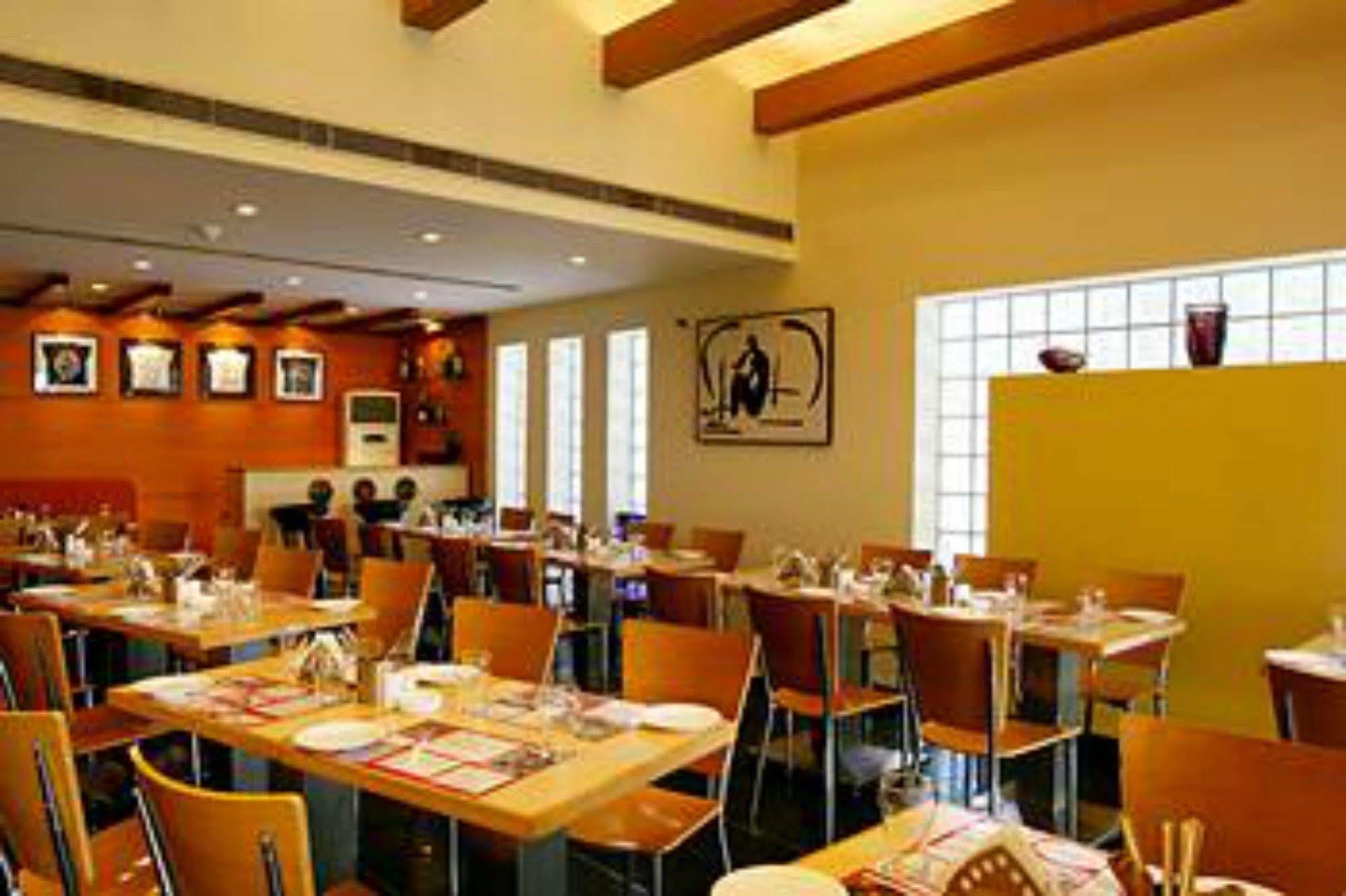 Red Fox By Lemon Tree Hotels, Jaipur Eksteriør billede